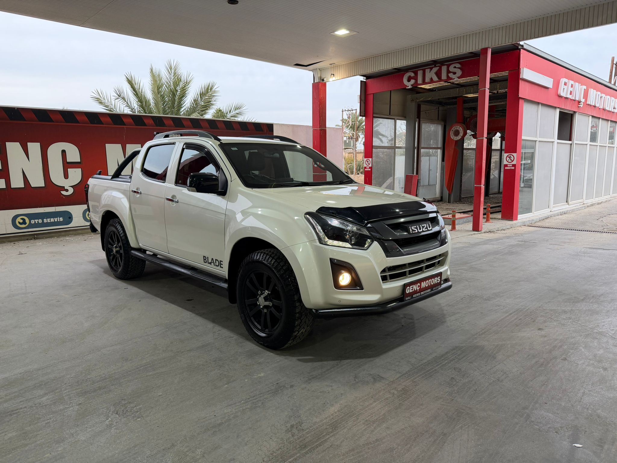 2018  ISUZU DMAX BLADE